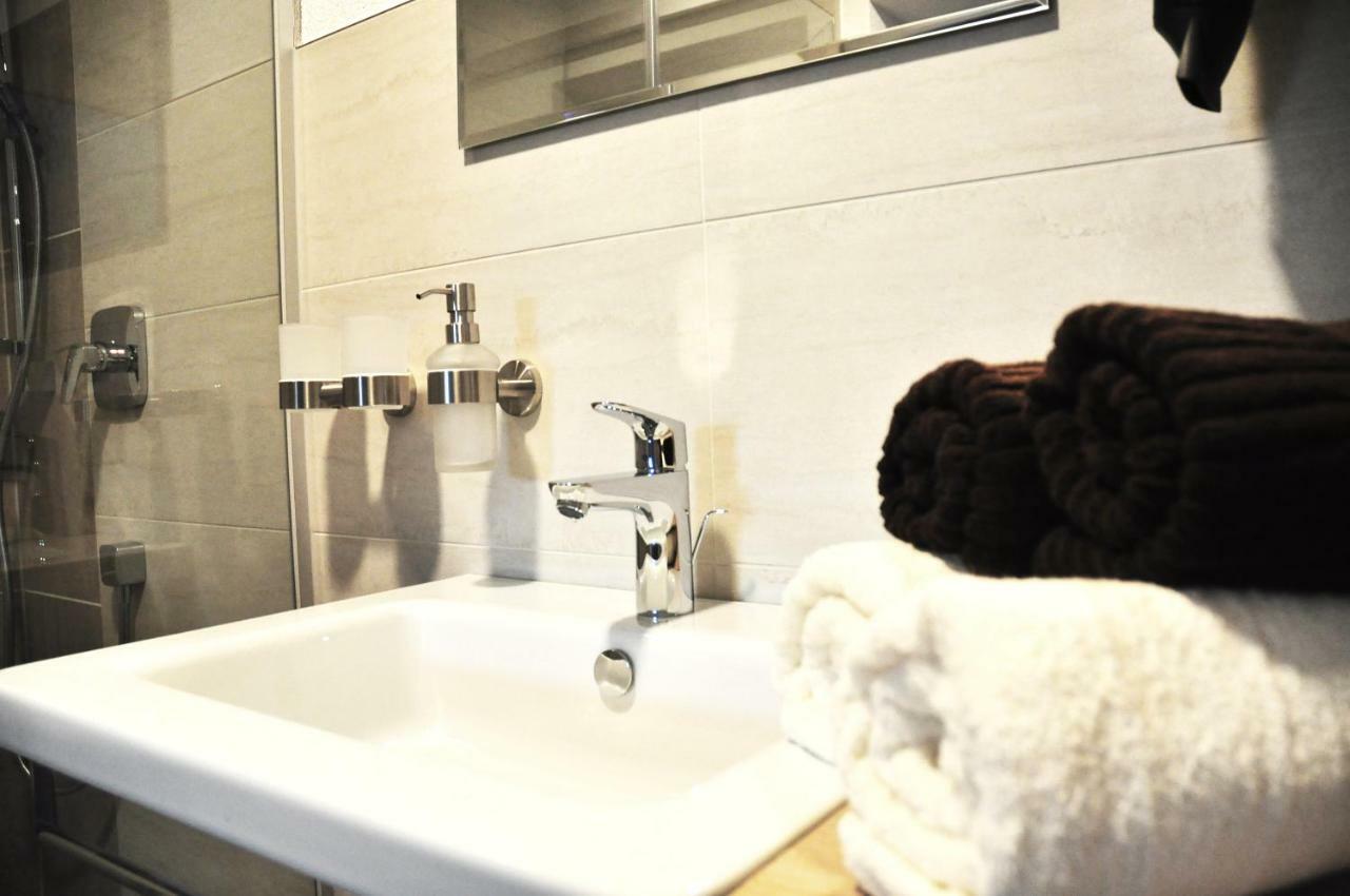 Appartement Alpenzauber อาร์เซิล อิม พิทซ์ทาล ภายนอก รูปภาพ